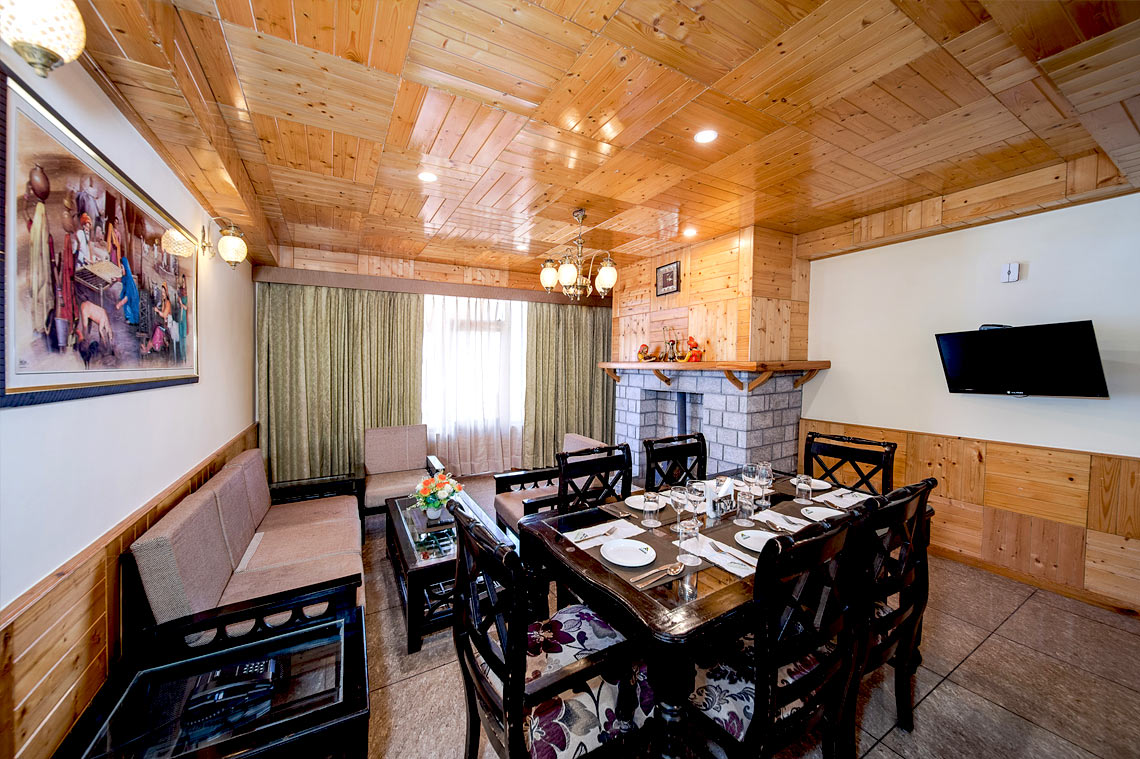 Deluxe Cottage with Balcony